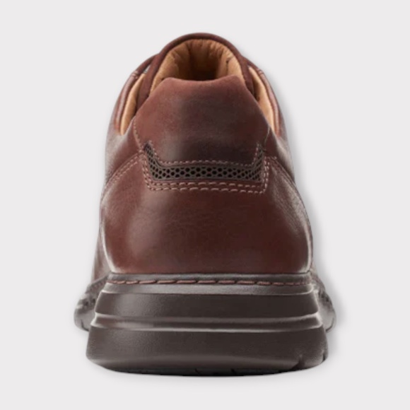 Mens Clarks Brawleypace Oxfords in Mahogany Leather. 261 51782 main image 7